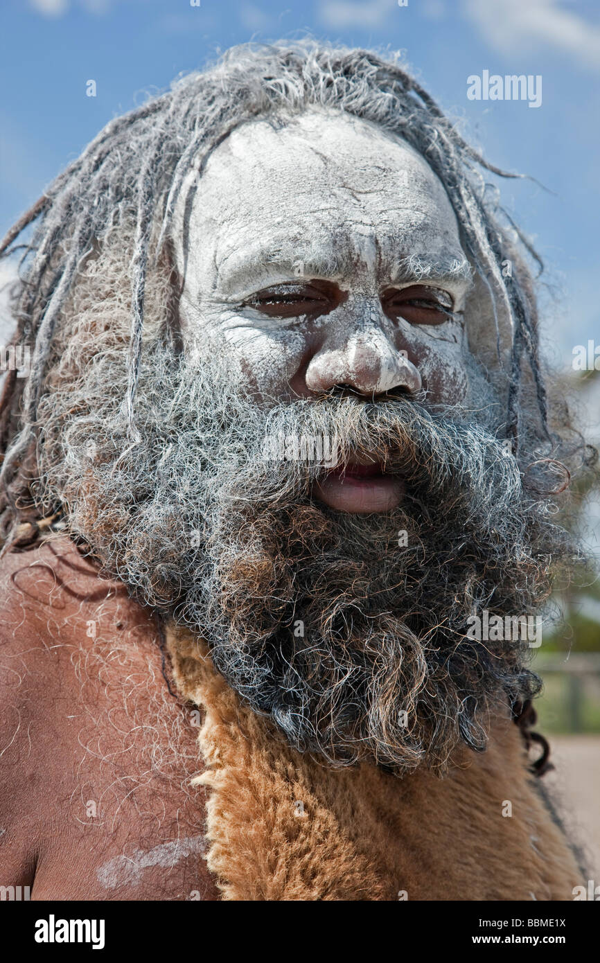 Australia New South Wales. An Aboriginal man at Katoomba Stock Photo - Alamy