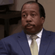 Straight Face GIFs | Tenor