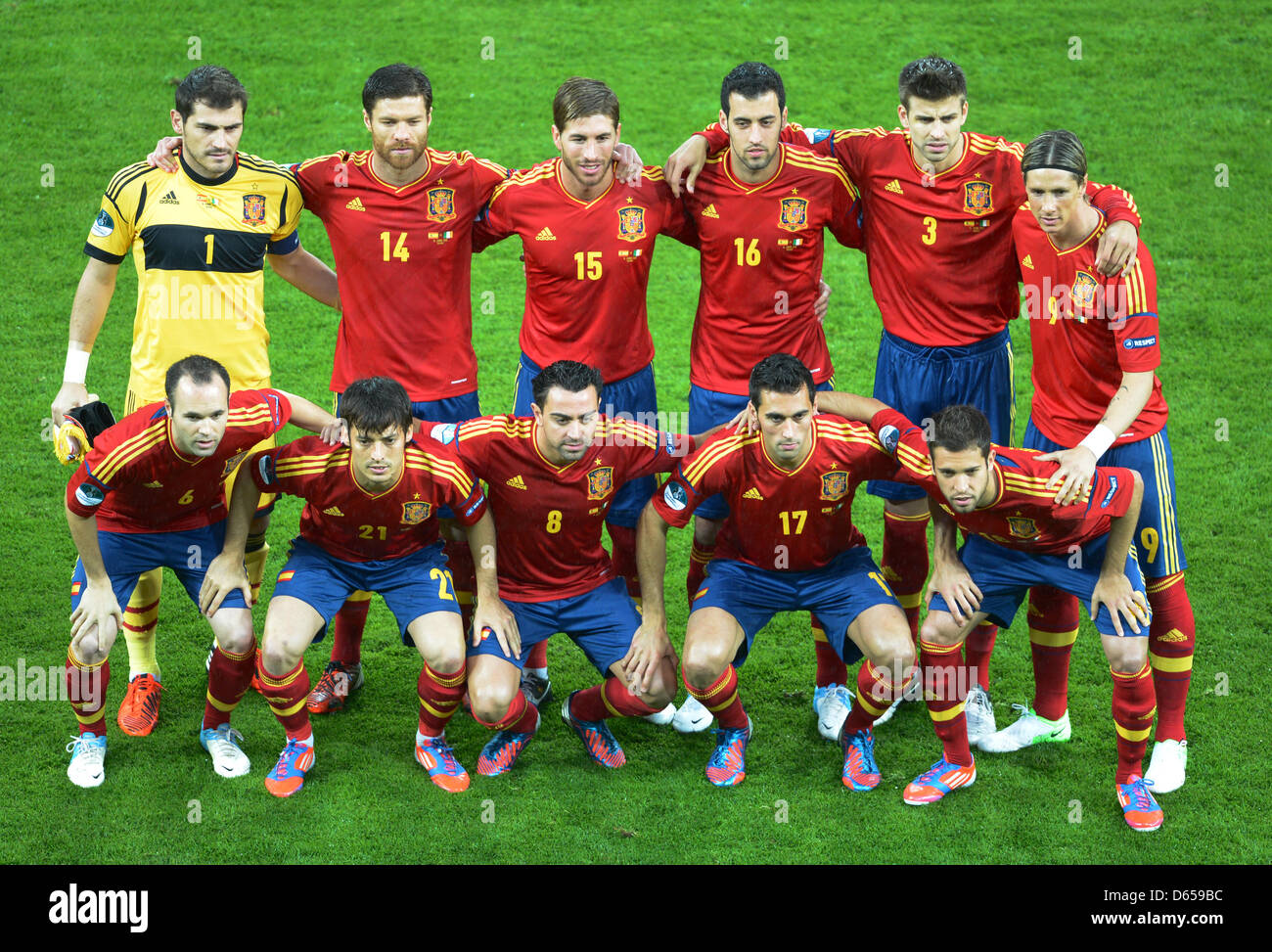 spains-starting-line-up-poses-for-the-group-photo-before-the-uefa-D659BC.jpg