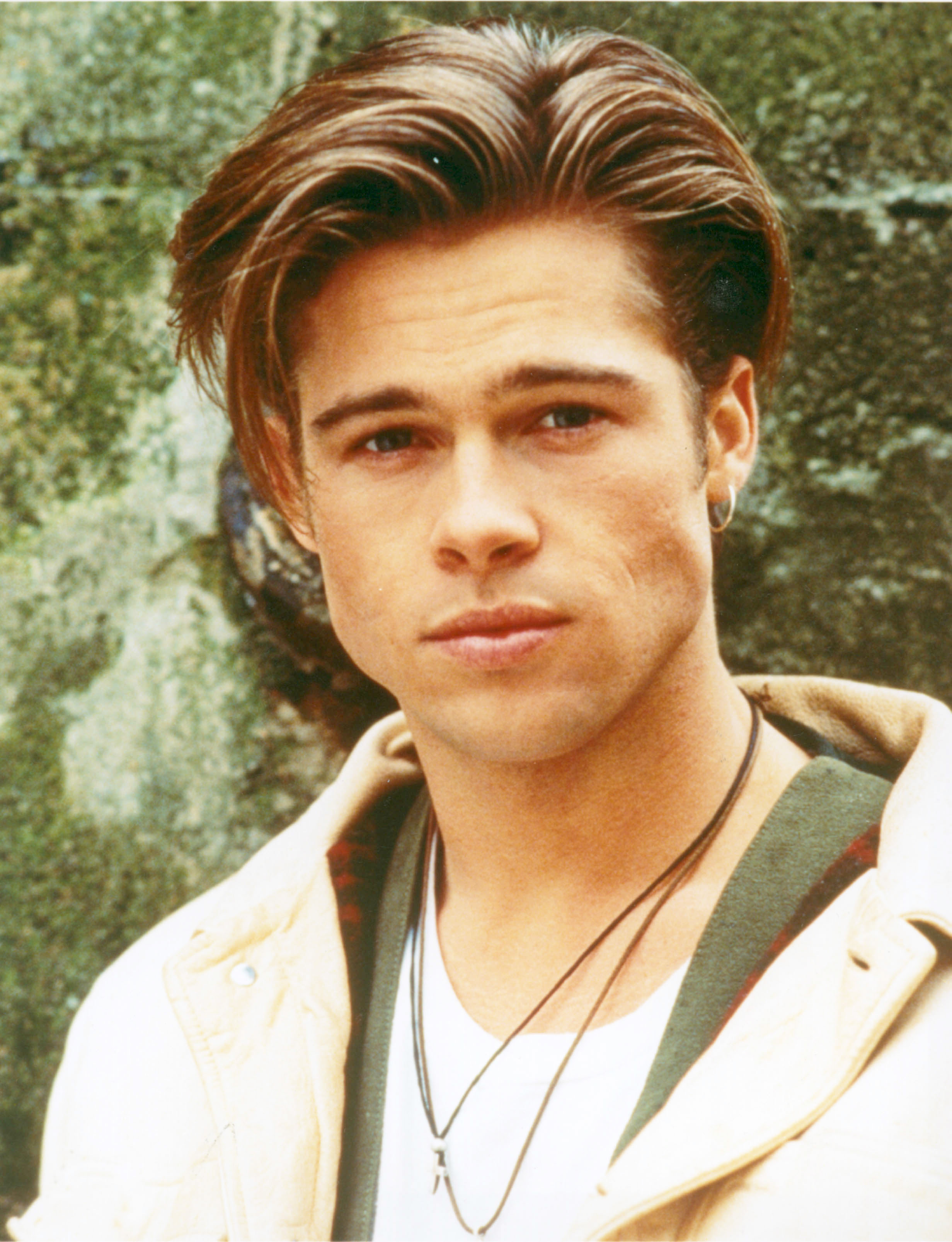 brad-pitt-then-now-gallery-5.jpg