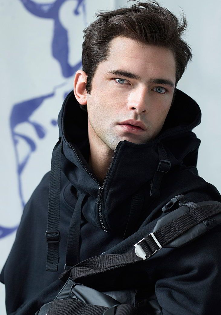 Sean OPry for Simons Spring/Summer 2019 Designer Look Book | Sean o'pry,  Photography poses for men, Beautiful men faces