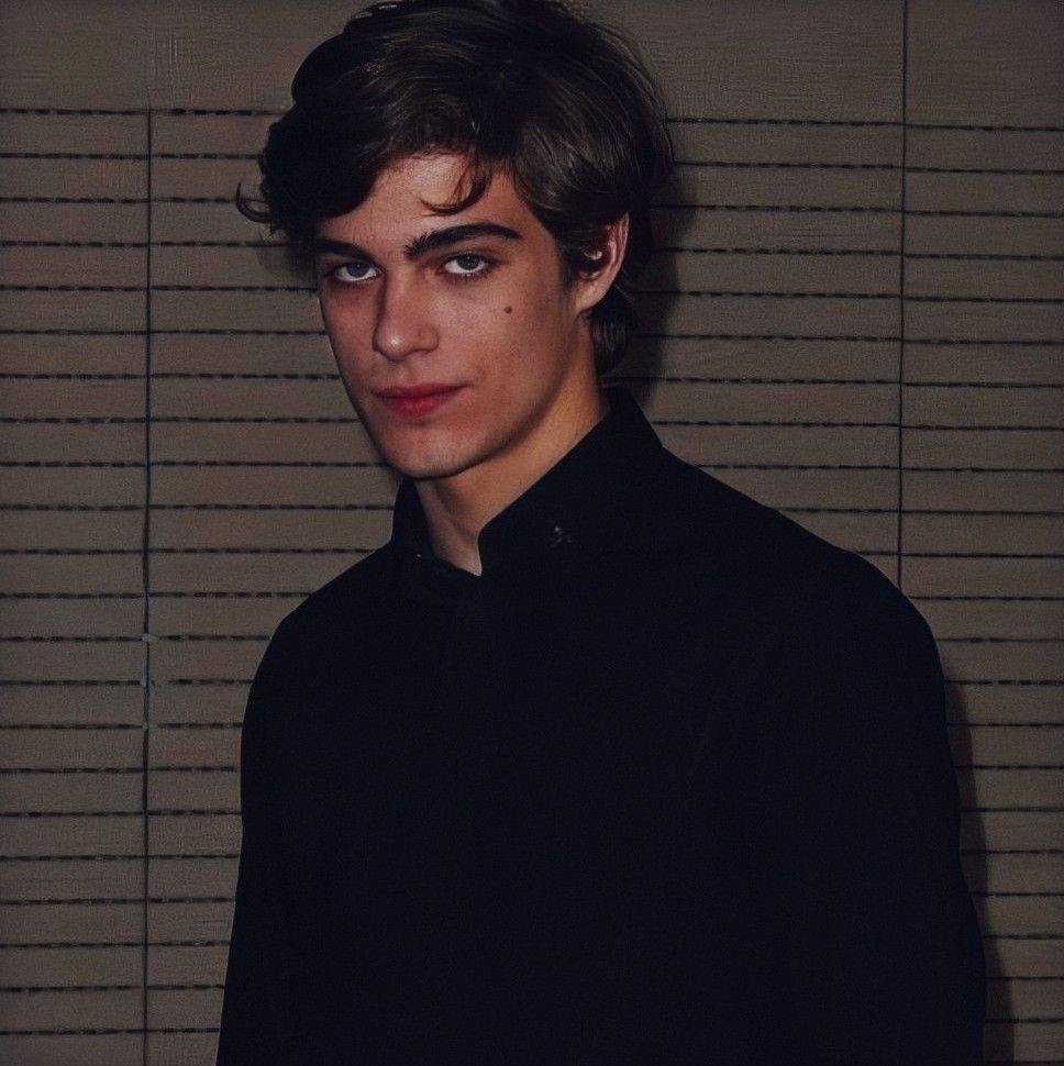 Lorenzo Zurzolo | Beautiful boys, Pretty boys, People