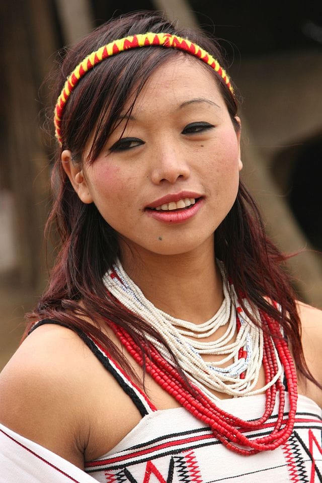 naga_female_by_retlaw_snellac-jpg.548878