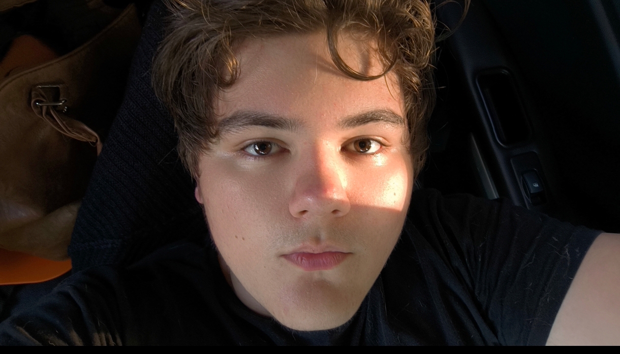 4950945_1000101126.jpg