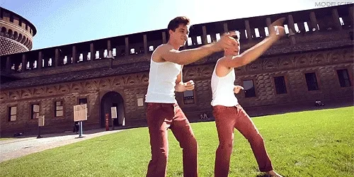 post-57165-0-1446017667-70707.gif