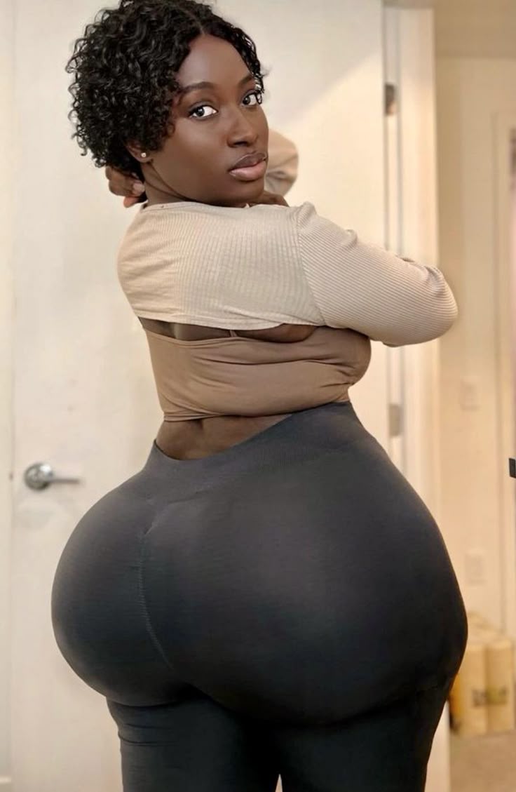 200 Thick women ideas | women, curvy woman, beautiful black women