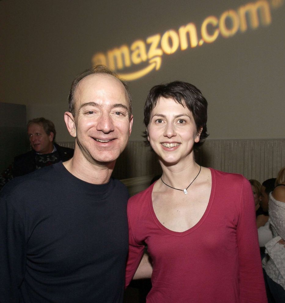bezos-3-gty-er-190109_hpEmbed_15x16_992.jpg