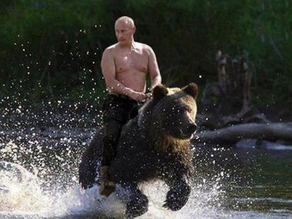 Putin-to-the-rescue.jpg