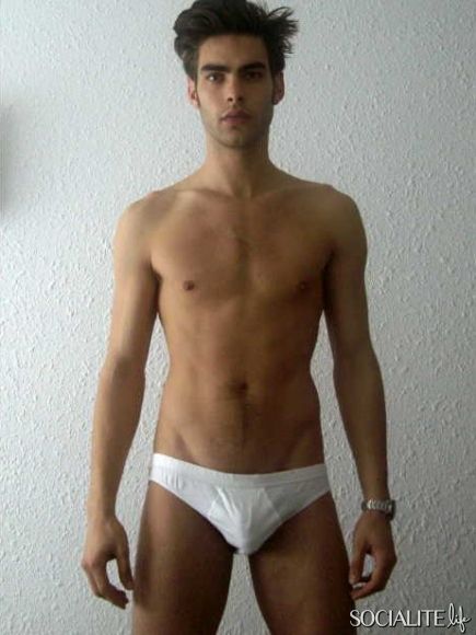feca44e17d8d7f89fa5d7f01167c2641--jon-kortajarena-boys.jpg