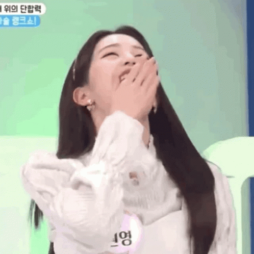 noominaj-wonyoung.gif