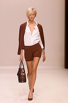 www.vogue.com