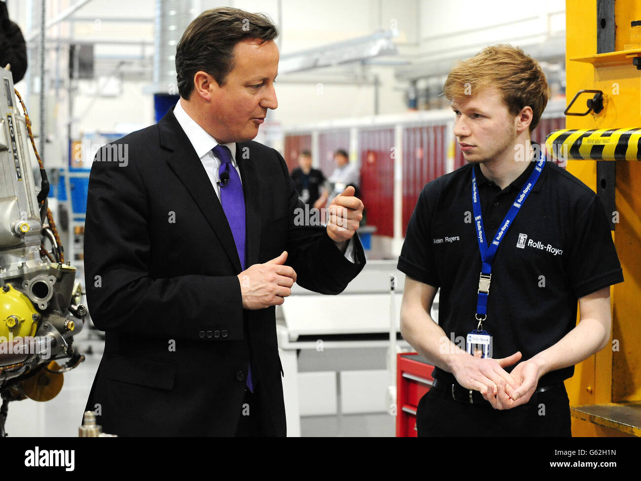 david-cameron-visit-to-rolls-royce-derby-G62H1N.jpg