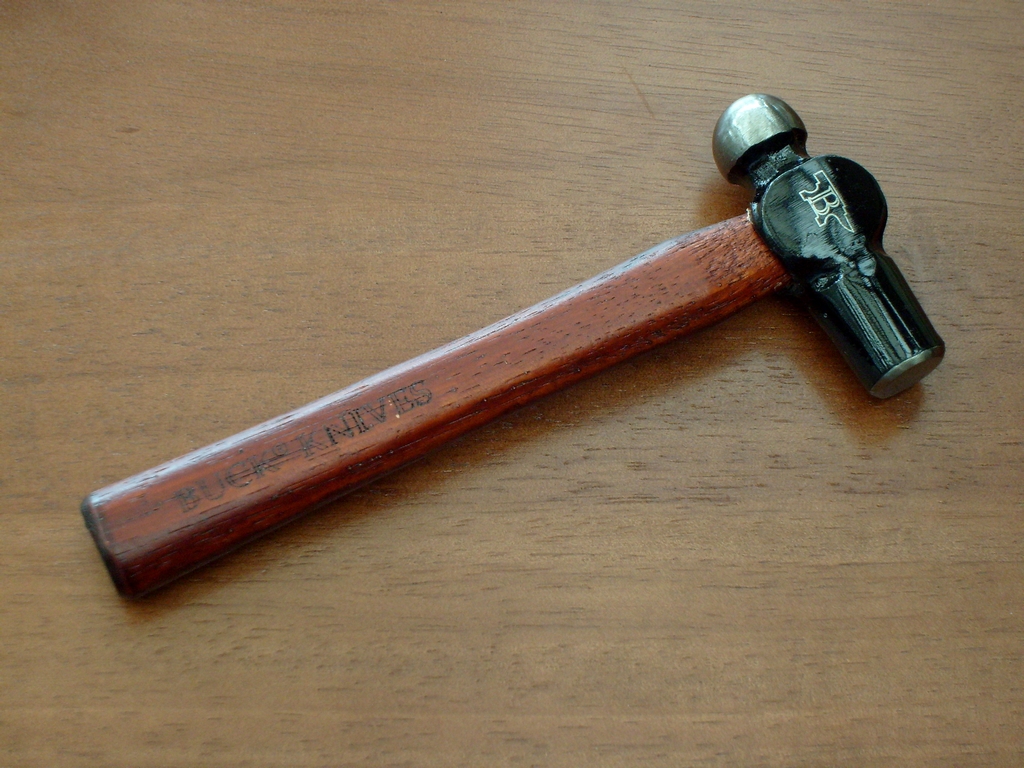 Buck_Knives_Hammer_%285075278861%29.jpg