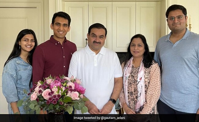 qfc34dbg_gautam-adani-birthday_625x300_24_June_21.jpg