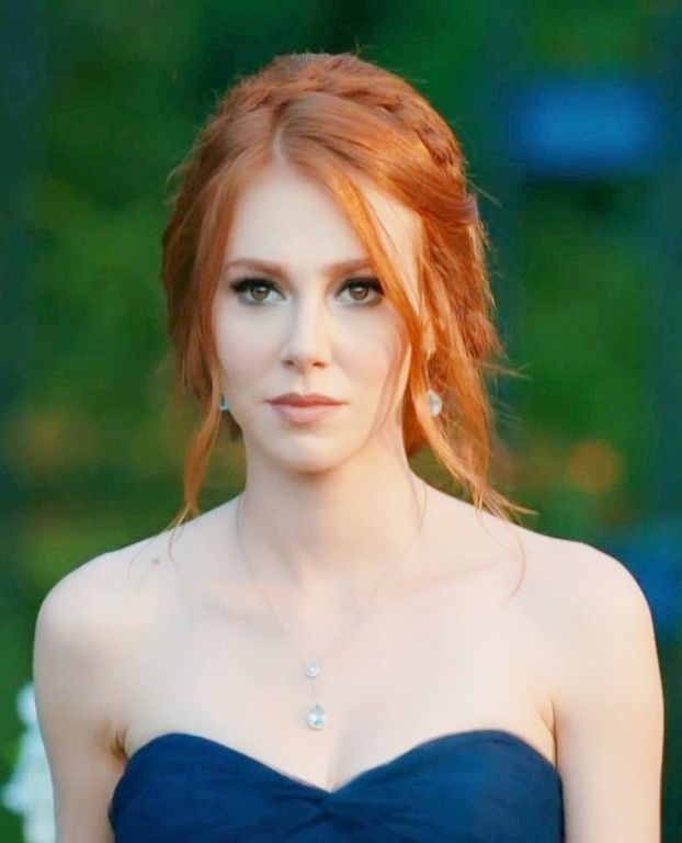 Turkish actress Elçin Sangu