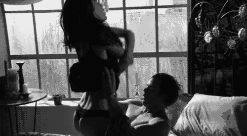 Image tagged with dexter, gif, lila – @dextershowgifs on Tumblr