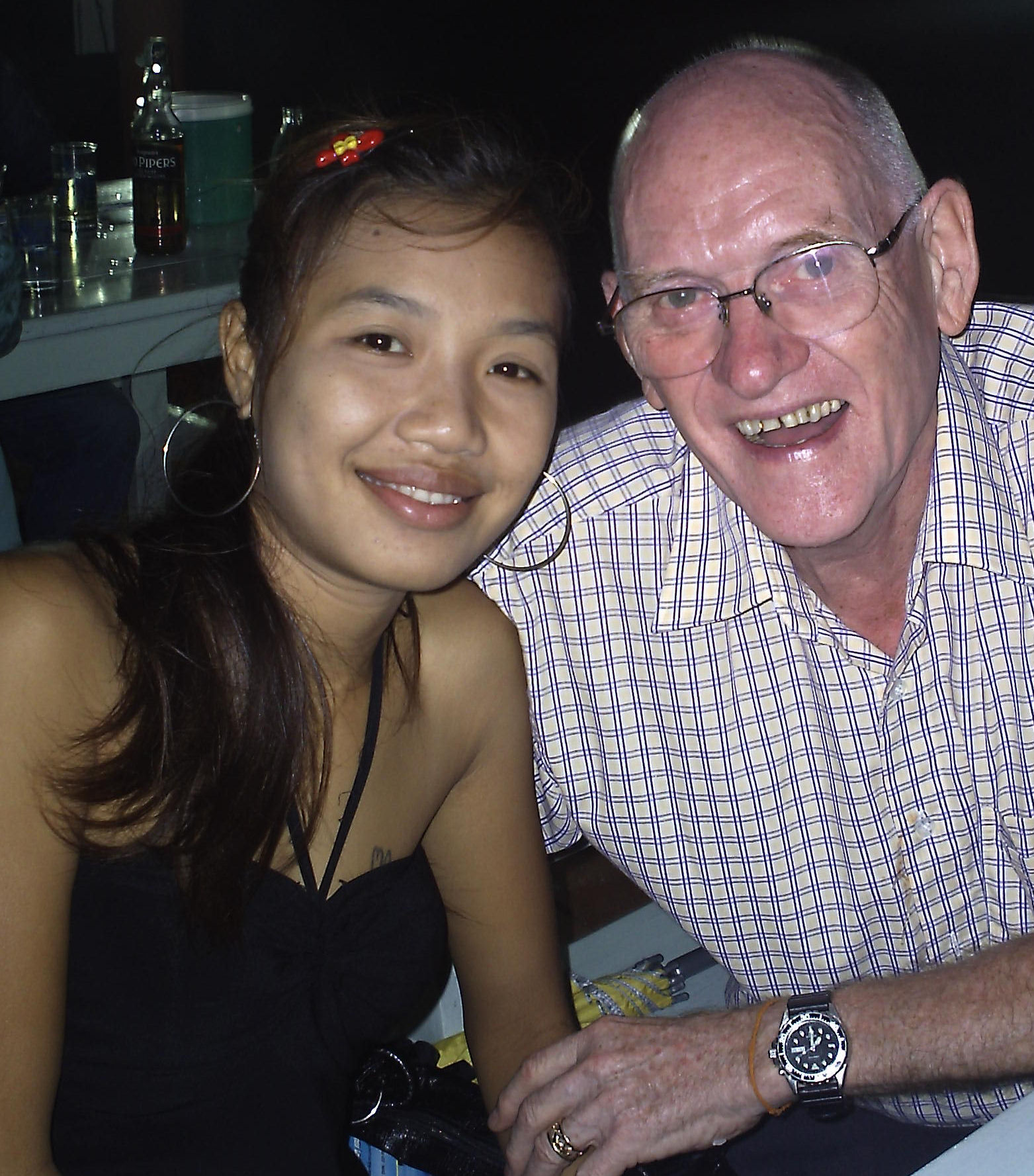 bargirl_farang4.jpg