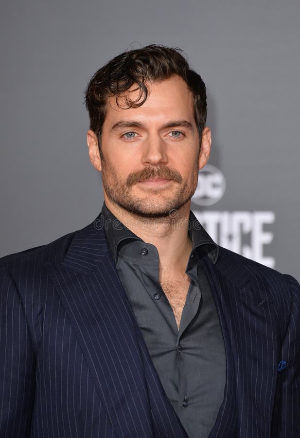 henry-cavill-los-angeles-ca-november-world-premiere-justice-league-dolby-theatre-hollywood-168932019.jpg