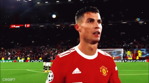 cristiano-ronaldo-ronaldo.gif