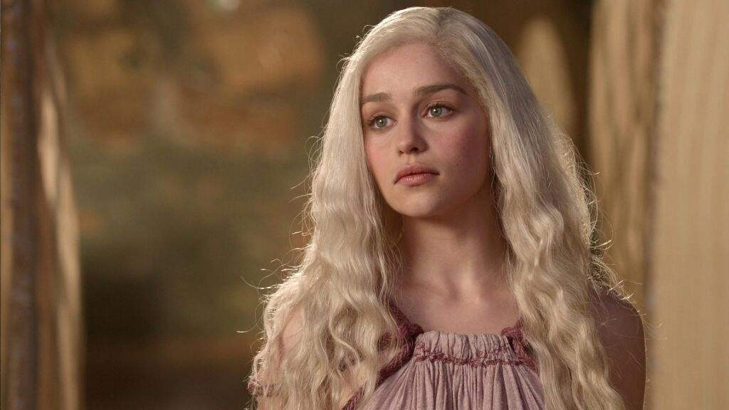 daenerys-in-game-of-thrones-season-1.jpeg