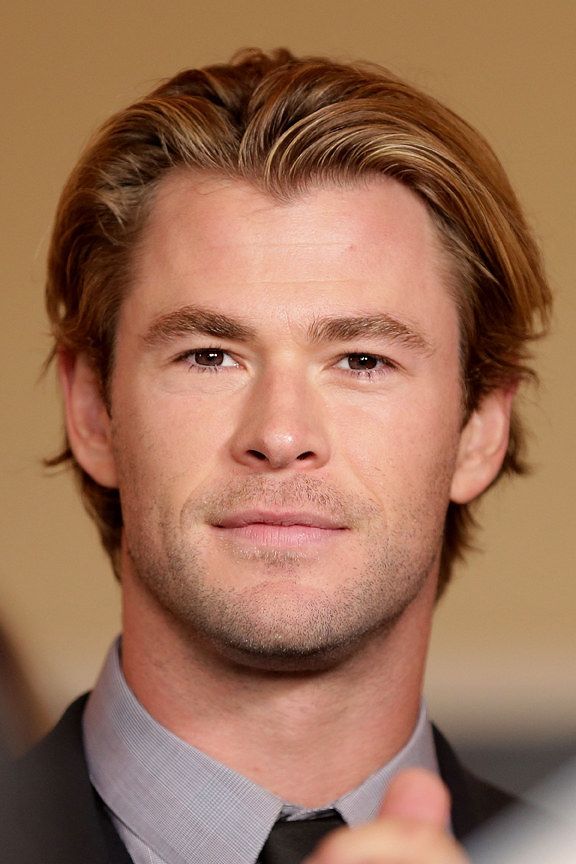 b65439109a2b249ebad0932cdfeba7ce--chris-hemsworth-brown-eyes.jpg