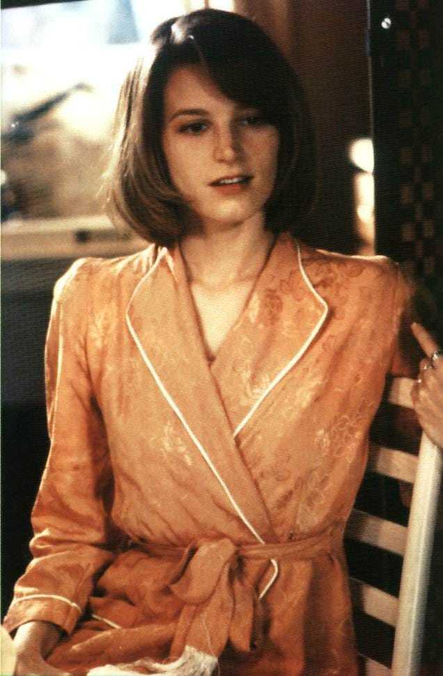 Bridget-Fonda-35.jpg