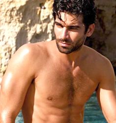 cb7ea823736304b28dd6330dc210bb3e--havana-cuba-hot-men.jpg