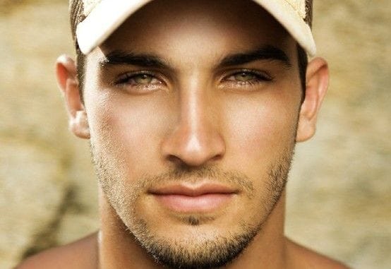 hazel-eyes-man-554x381.jpg