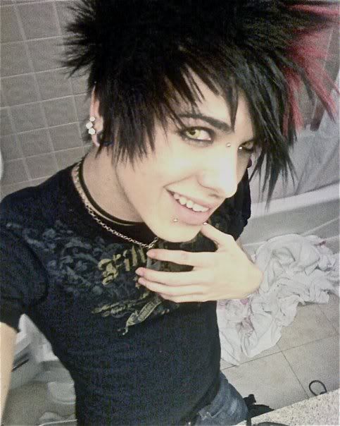 a99284bc695087ddc02954e35f556a6b--jayy-von-emo-boys.jpg