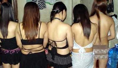 184390-vietnam-prostitutes-4.jpg
