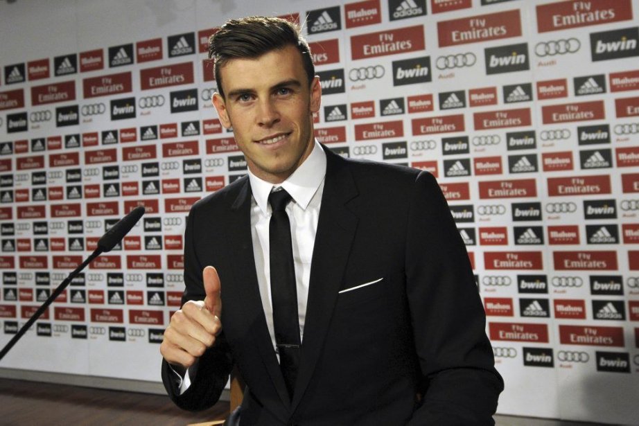 737944-gareth-bale-passe-avec-succes.jpg