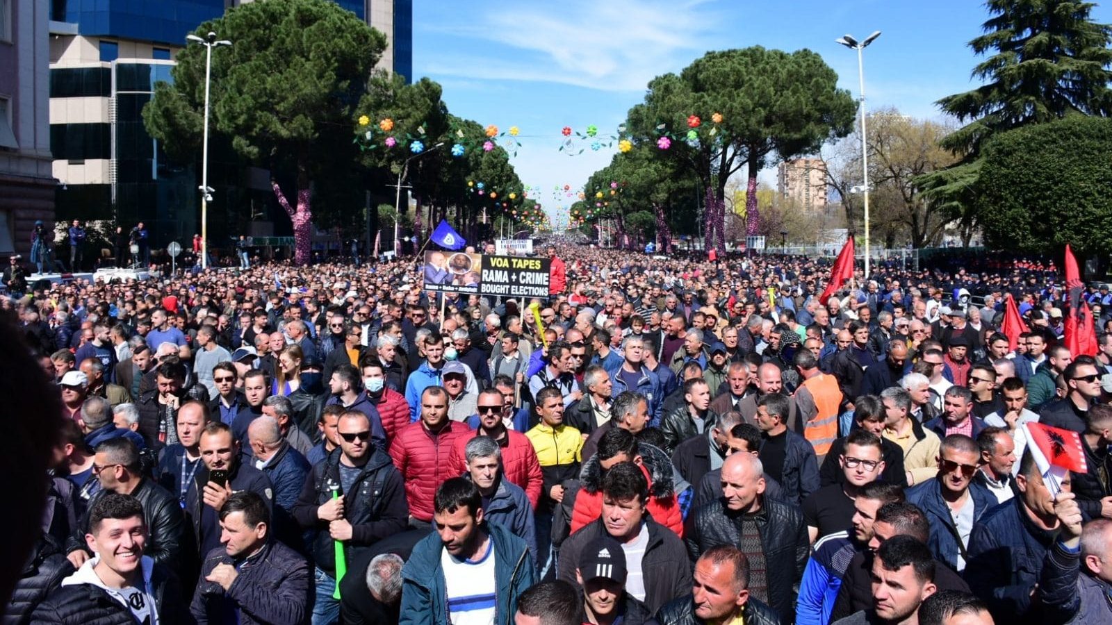 albania-protest-8-e1552744422608.jpg