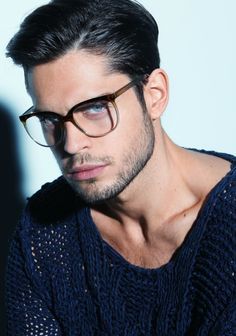 e98c5ccca307aee00c5ff1e4b58f7223--men-in-glasses-men-fashion.jpg