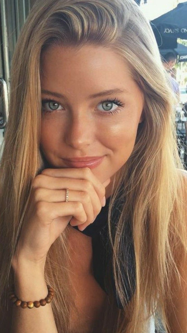 Pin by Gny on .yzhfkzh | Blonde hair girl, Blonde girl selfie, Beauty