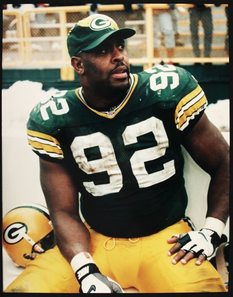 reggie-white-b5fb7519-cb4d-4dc4-9cb2-f2cd3f1431b-resize-750.jpeg