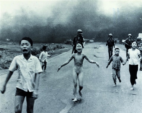 south-vietnam-war-napalm-bombing.jpg