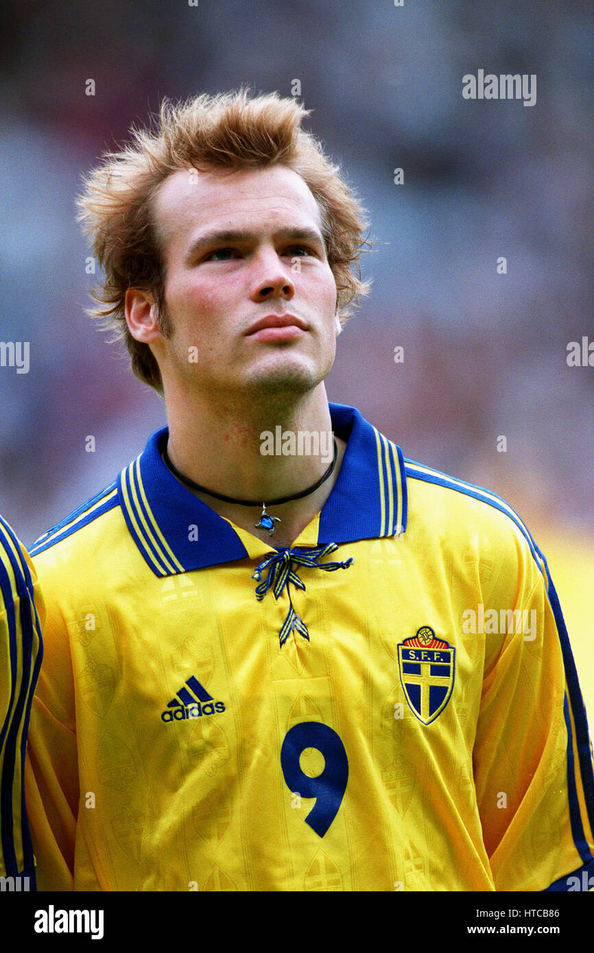 fredrik-ljungberg-sweden-arsenal-fc-05-june-1999-HTCB86.jpg