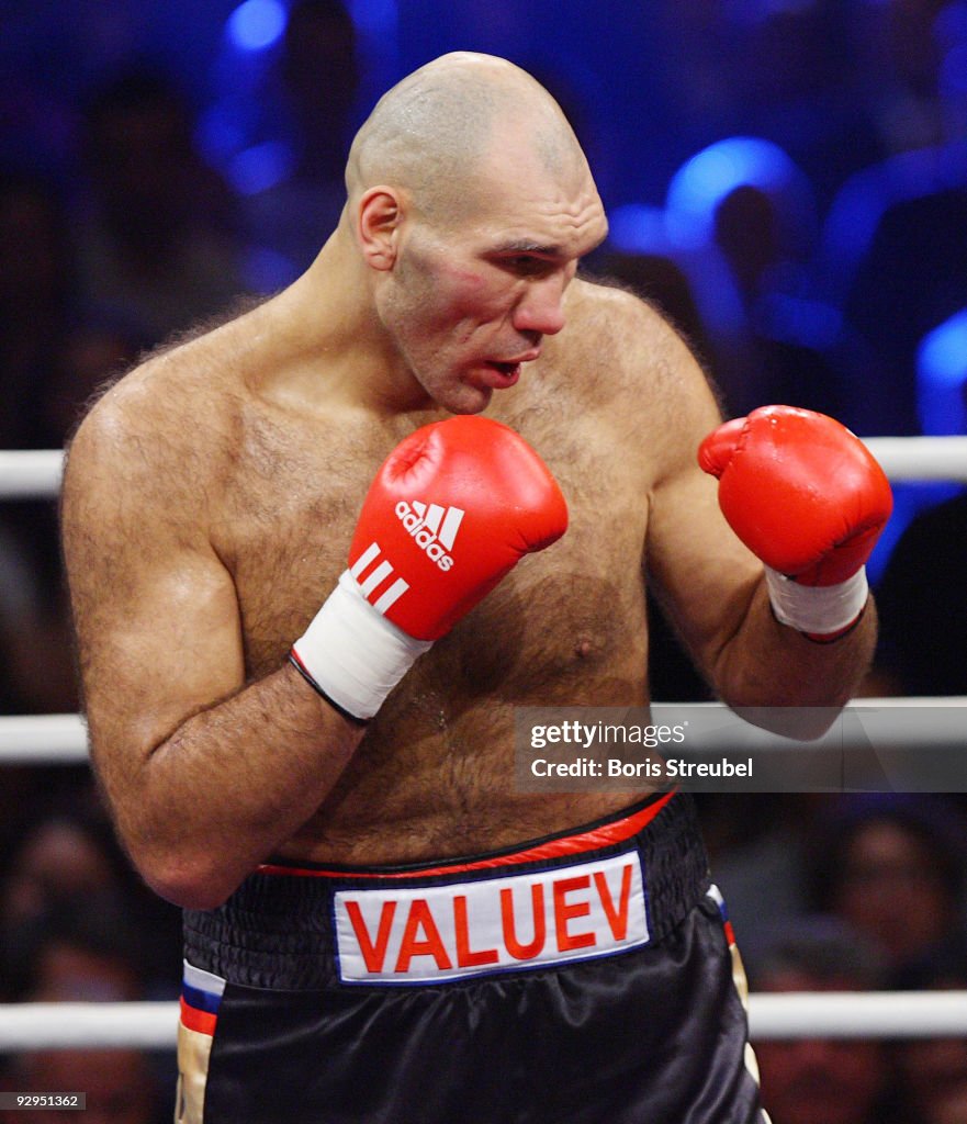 Nikolai Valuev in action during the WBA world heavyweight... News Photo -  Getty Images