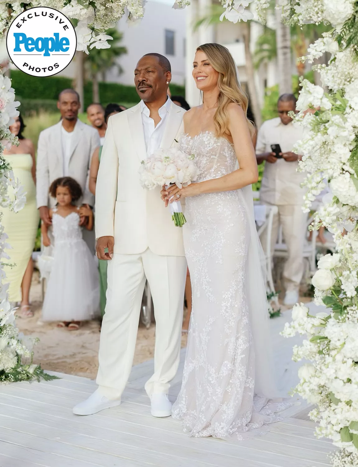 eddie-murphy-wedding-1-071224-b678e8643c1648f9b07fd8119013151f.jpg