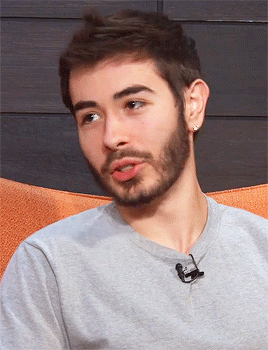 tumblr_o7ef7g221R1roud9eo2_400.gif