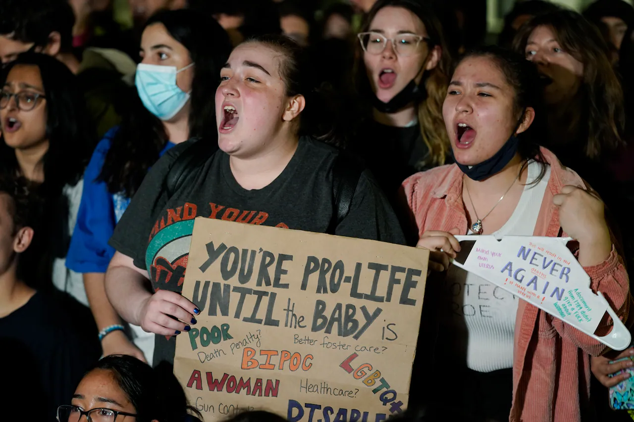 supreme-court-abortion.webp