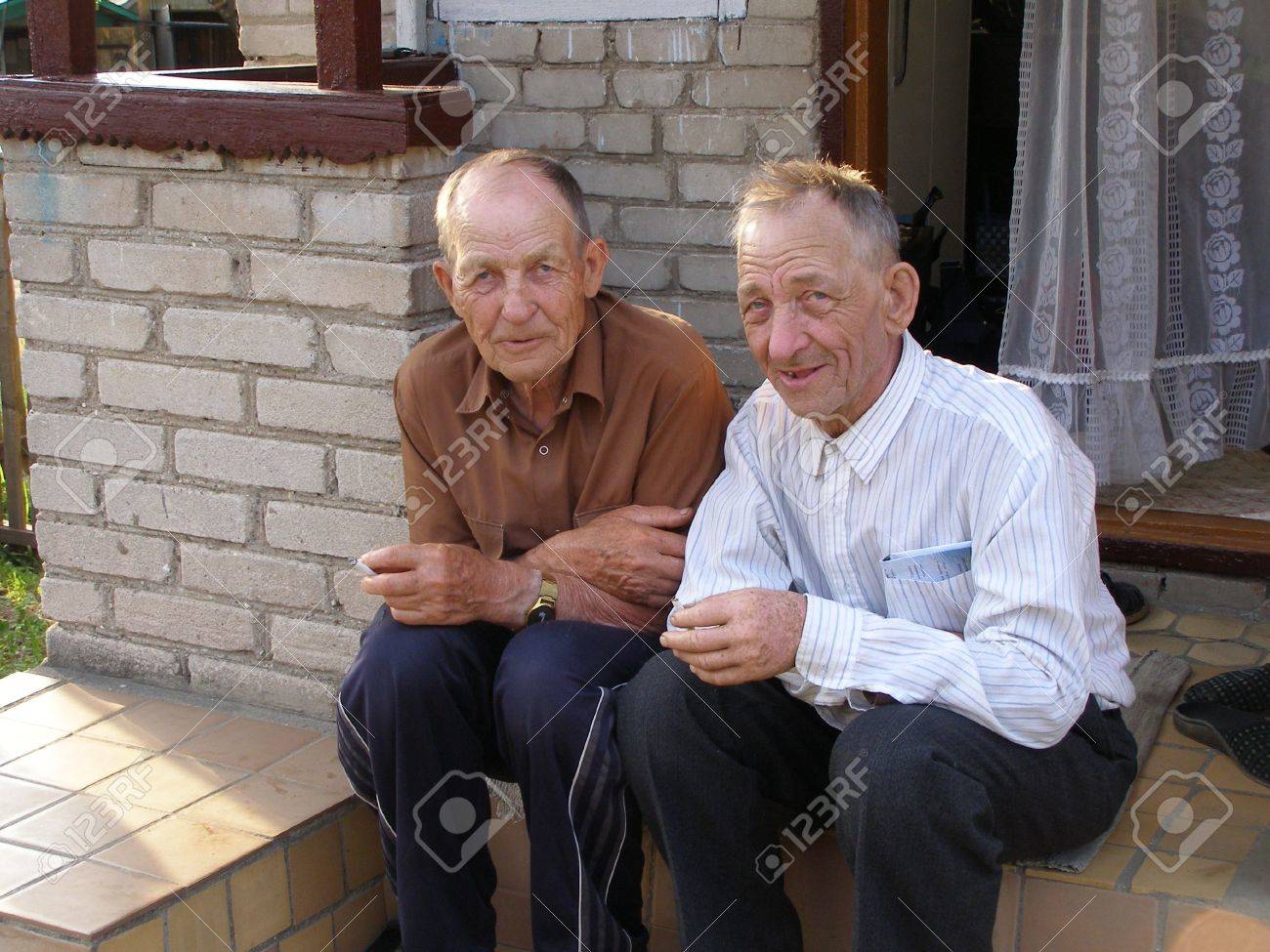 3010168-two-old-men.jpg