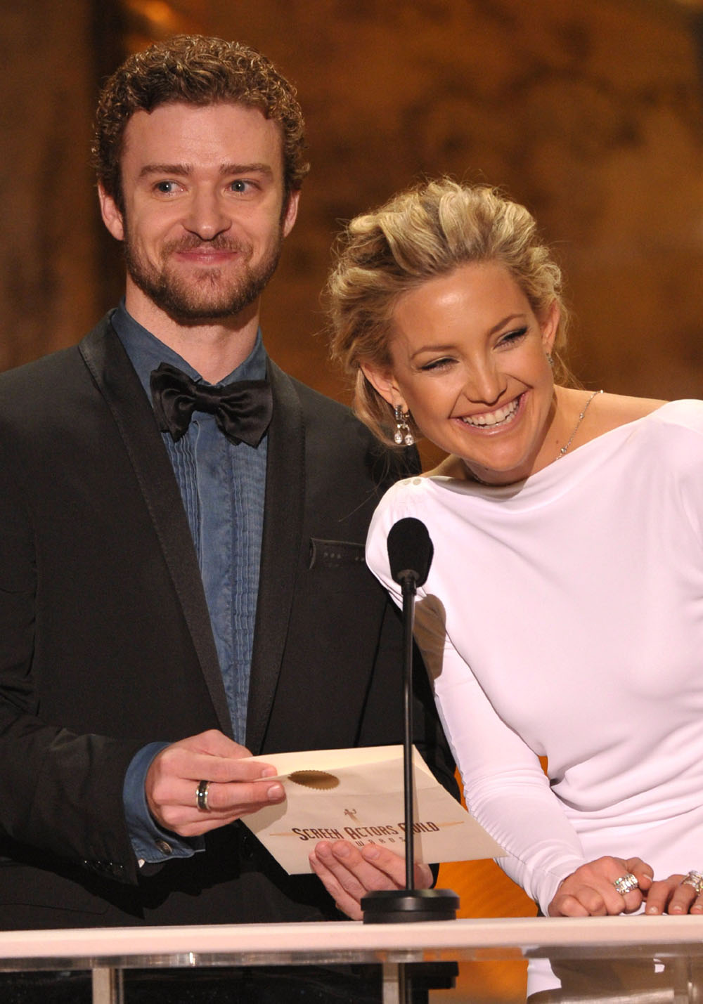 sag-10aa-justin-timberlake-kate-hudson.jpg