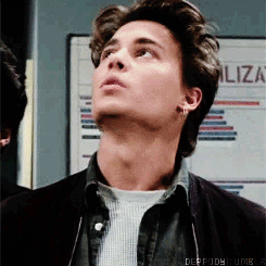 tumblr_na0aoipf531qlmn4to2_250.gif