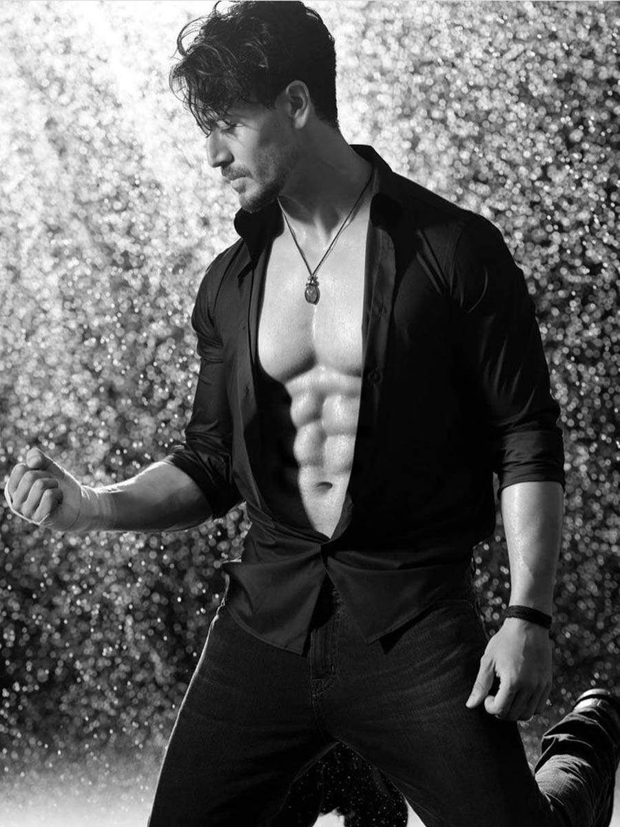 tigershroff11626947890.jpg