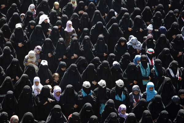 l_yemen_women_04242015.png