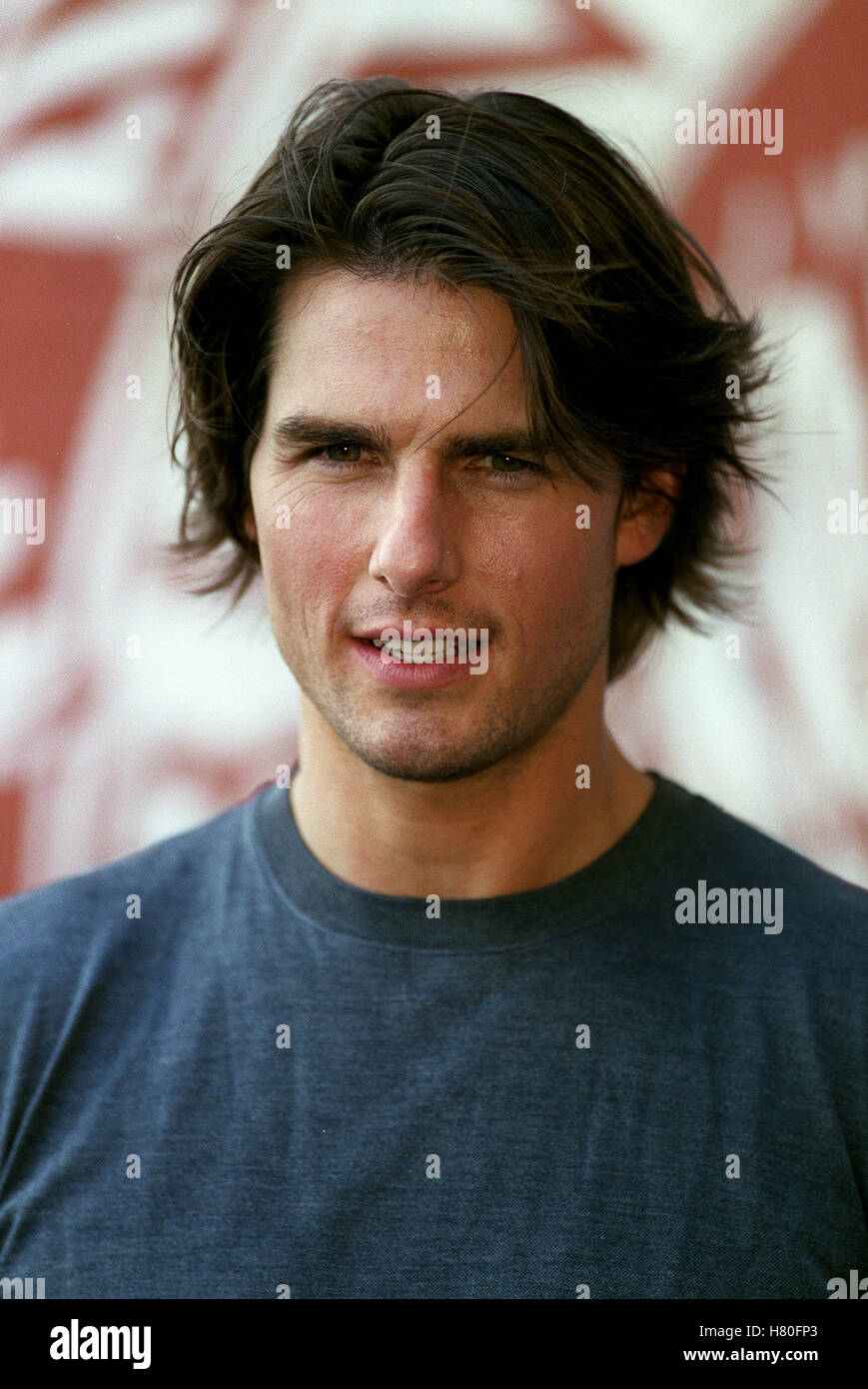 tom-cruise-01-september-1999-H80FP3.jpg