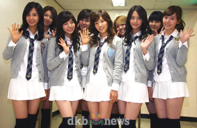 snsdskooluniform.jpg