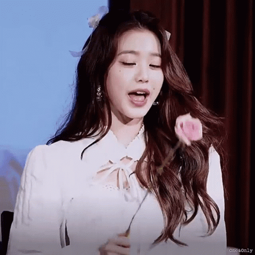 wonyoung-ive.gif