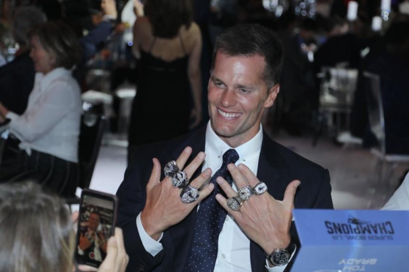 Tom-Brady-Patriots-receive-sixth-Super-Bowl-rings.jpg